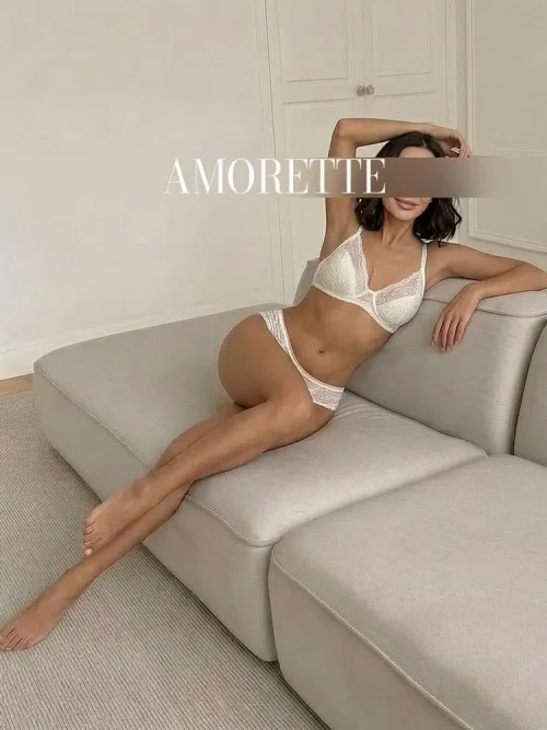 Ines, photograph 15
